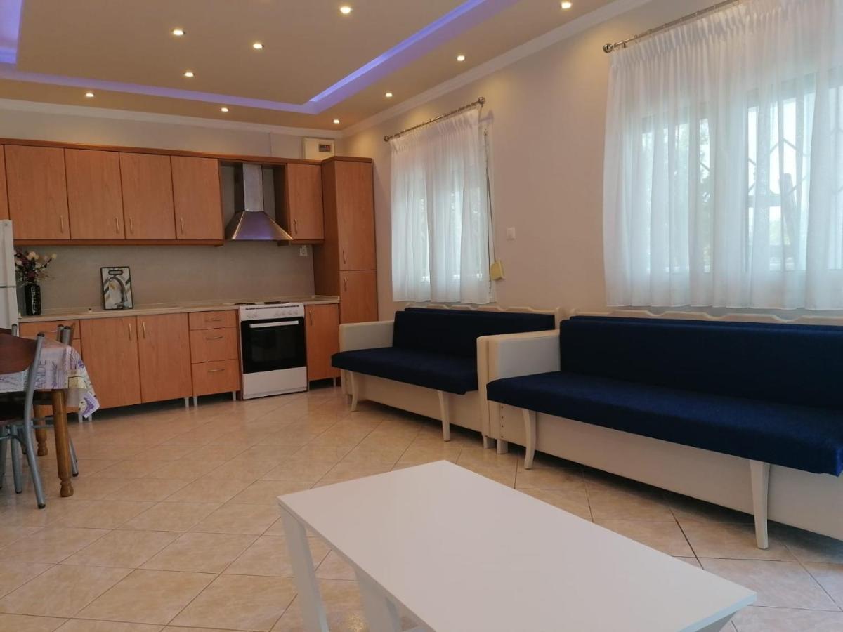 Aurora Home Nea Kallikrateia エクステリア 写真